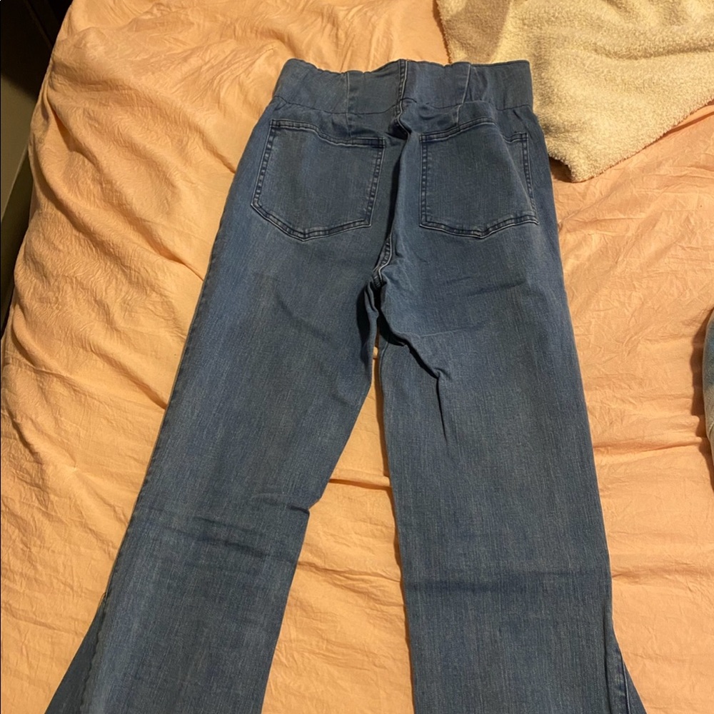 Bell Bottom Jeans View 3